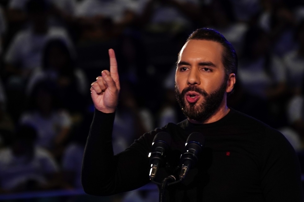 رئيس السلفادور يقترح تبادل سجناء مع فنزويلا