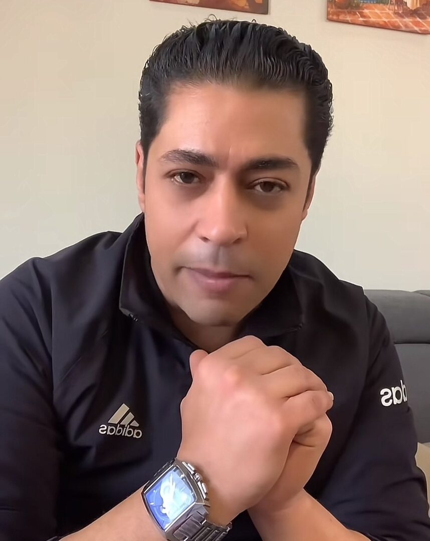 وفاة مفاجئة لبلوغر مصري تعرض لسخرية كبيرة على السوشيال ميديا