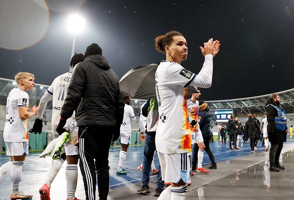 لاعب جزائري يكشف سر رفضه الانتقال إلى أتلتيكو مدريد