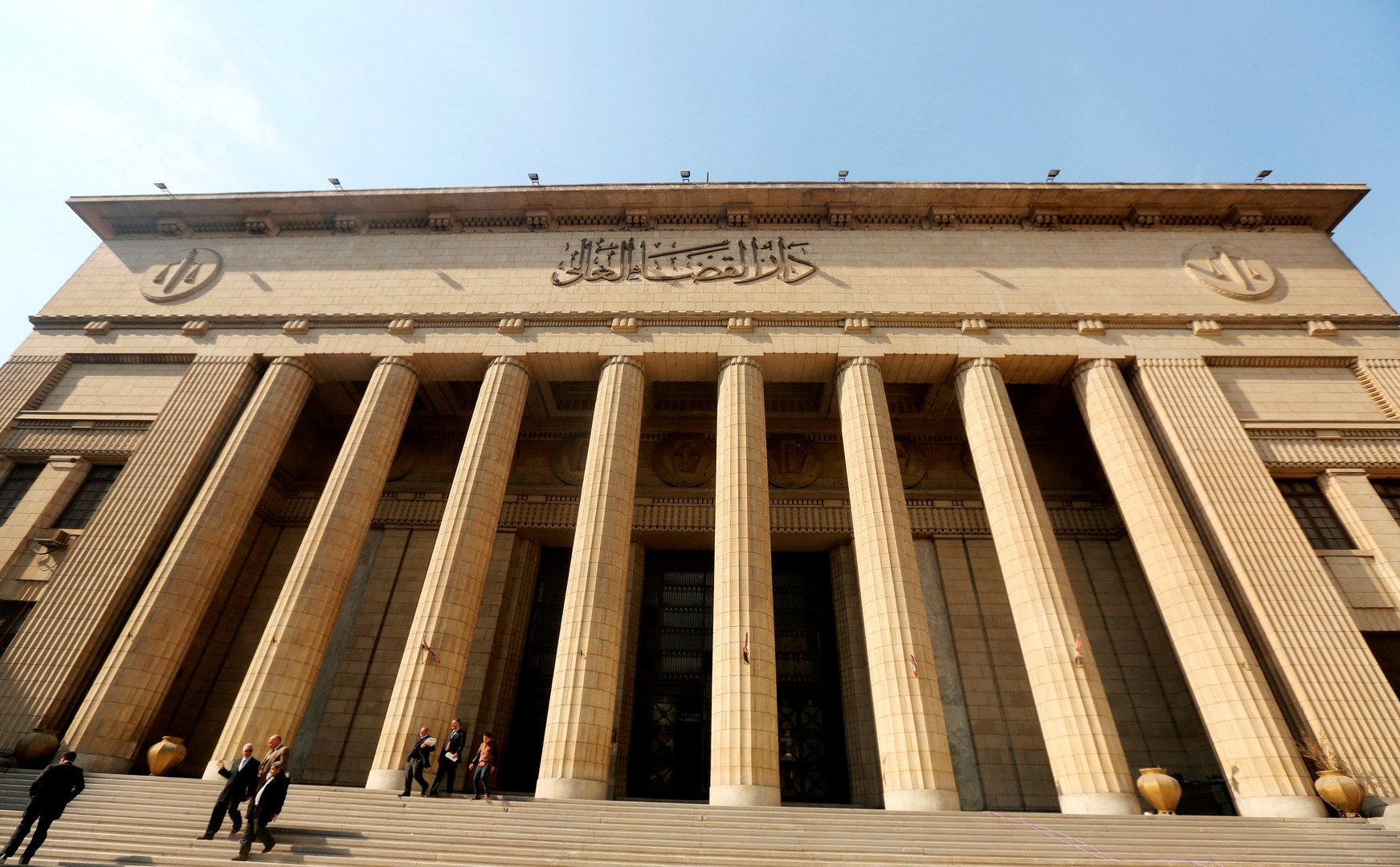مصر.. الحكم على شاب تحرش جنسيا بفنانة مشهورة