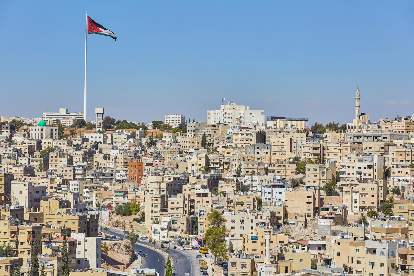 الأردن.. قرار جديد من "أمن الدولة" حول قضية "تصنيع الصواريخ والتجنيد والتدريب وتصنيع المسيرات"