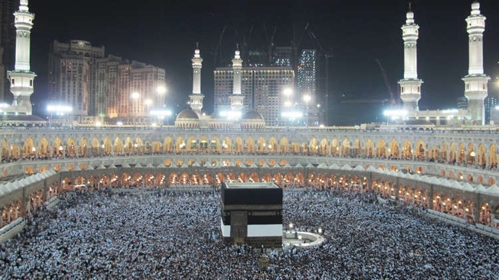 الداخلية السعودية تعلن عن غرامة مالية بحق كل من يقوم أو يحاول إيواء حاملي تأشيرات الزيارة بأنواعها
