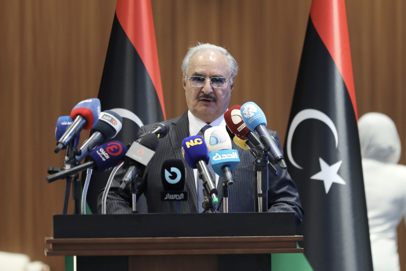 حفتر يأمر بالتعاون الكامل مع النائب العام لكشف مصير النائب إبراهيم الدرسي
