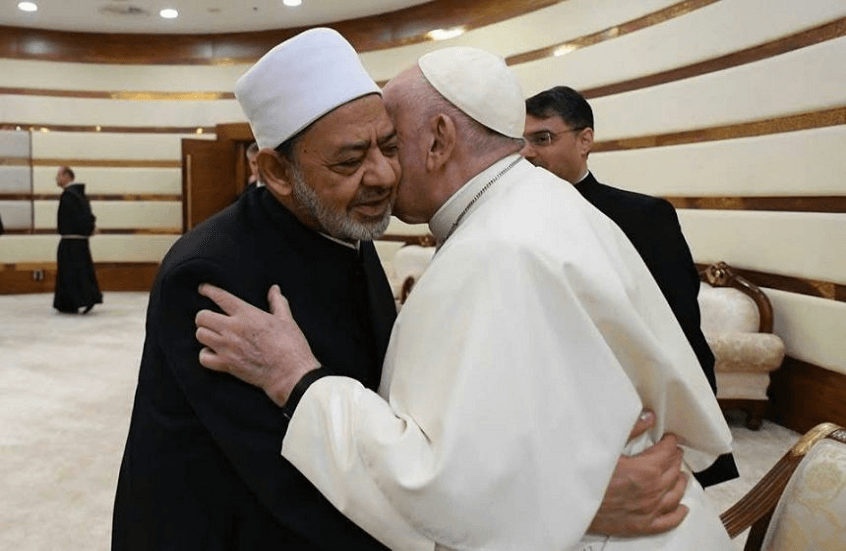 شيخ الأزهر يكشف تفاصيل اتصاله الأول مع البابا ليو الرابع عشر