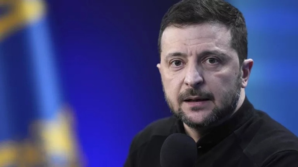 رئيس وزراء أوكرانيا السابق: زيلينسكي يريد إفشال المفاوضات مع روسيا في إسطنبول