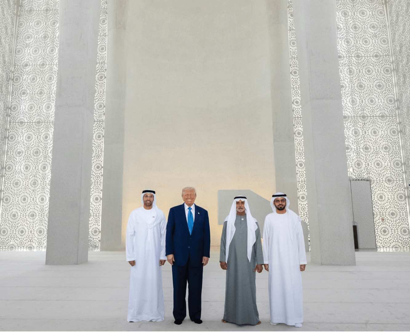 الرئيس الأمريكي يزور بيت العائلة الإبراهيمية في أبو ظبي