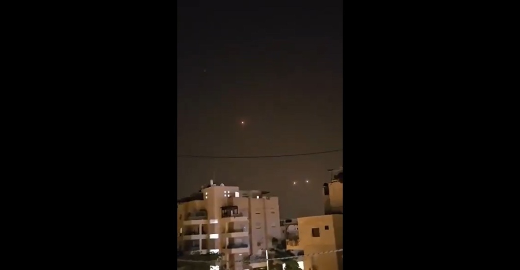 نصر الدين عامر: جميع المطارات الإسرائيلية غير آمنة ومفروض عليها حظر جوي بقرار يمني (فيديو)