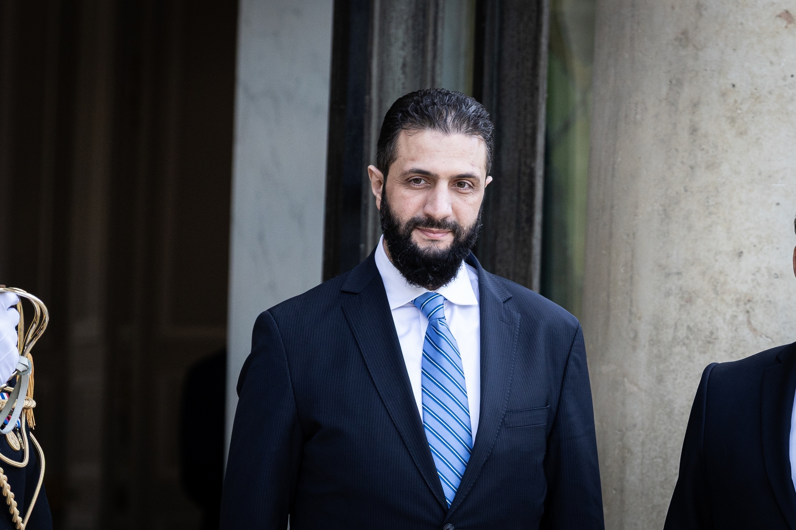 سوريا تنشئ هيئتين لـ"العدالة الانتقالية" والكشف عن مصير "المفقودين"