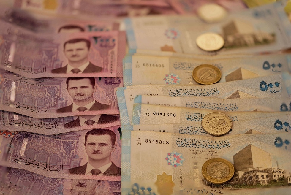 مصرف سوريا المركزي يعلق على الأنباء المتداولة حول تغيير العملة الوطنية