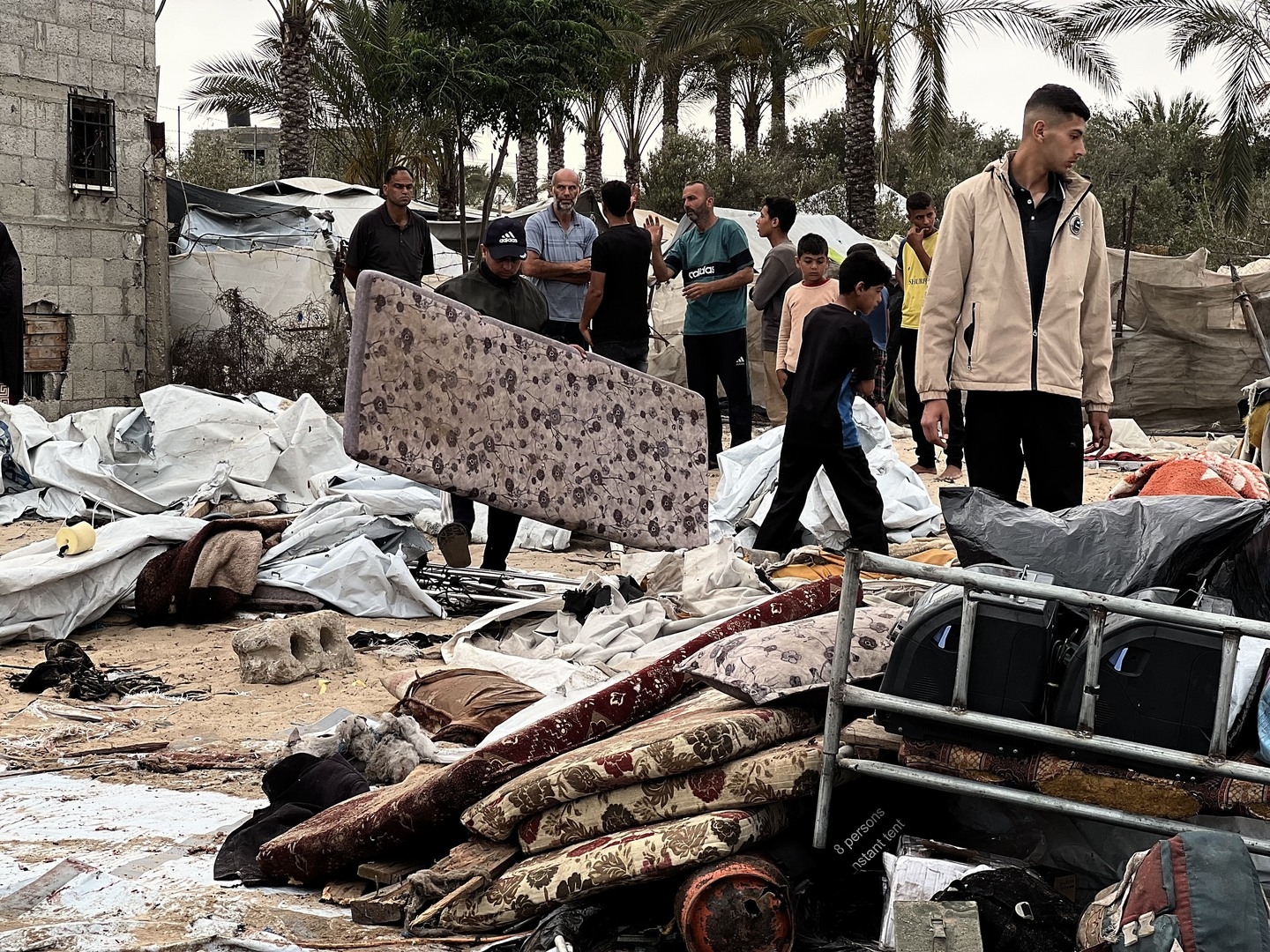 إسرائيل ستستأنف إدخال المساعدات لغزة عبر "القنوات القائمة"