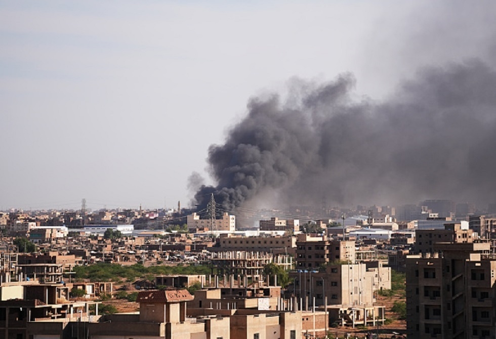 السودان يترقب تعيين رئيس وزراء جديد من خلفية علمية واجتماعية بارزة (صورة)