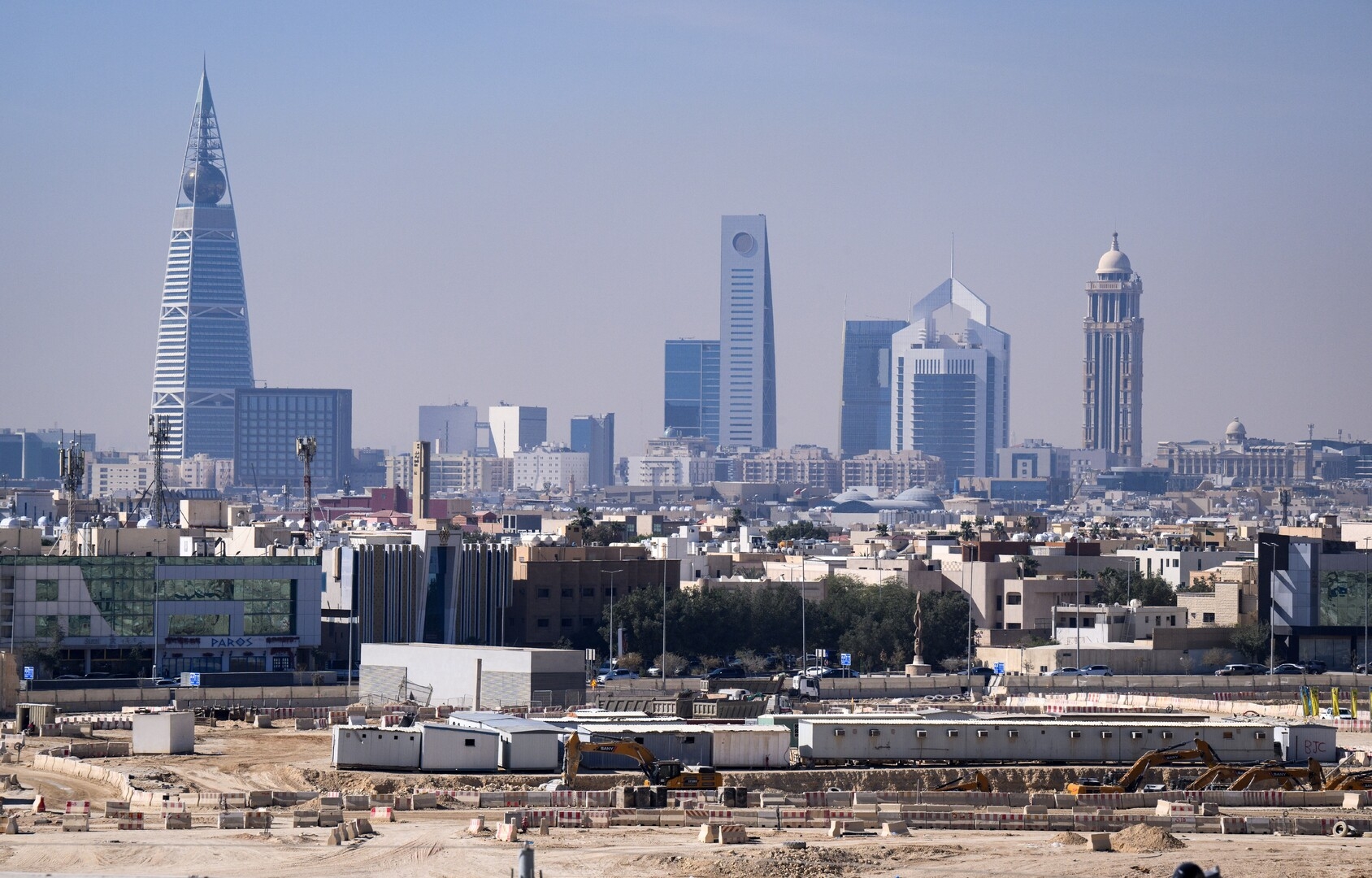السعودية تبدأ في تنفيذ أول تطبيق لنقل البضائع والركاب عبر التاكسي الطائر