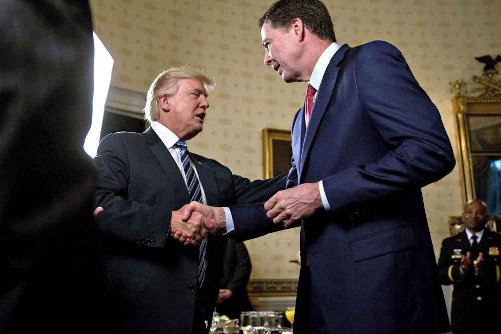 مدير الـ"FBI" السابق يكشف سر شيفرة "8647" المريبة!