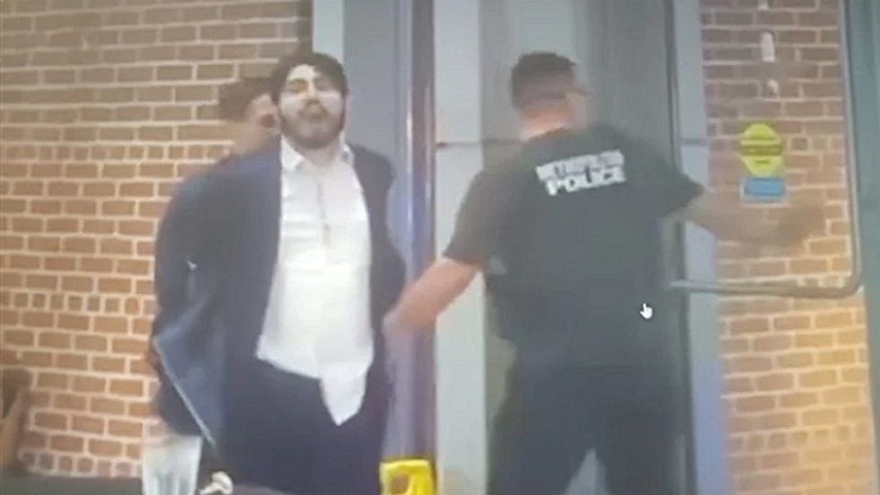الإمارات تدين مقتل الموظفين في السفارة الإسرائيلية في واشنطن