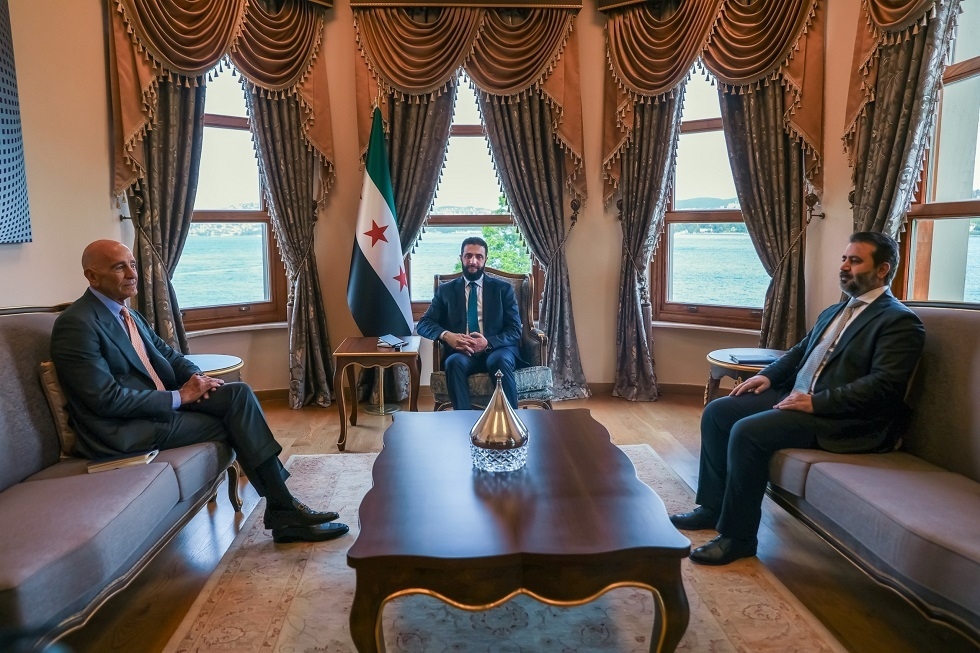 الرئيس السوري ووزير خارجيته يلتقيان المبعوث الأمريكي الخاص إلى سوريا