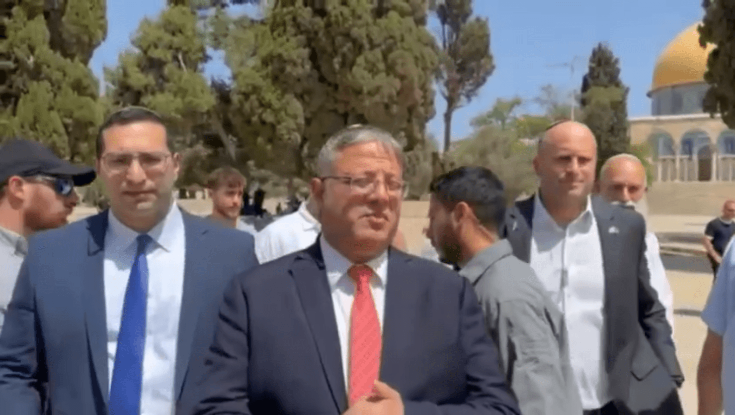 بن غفير يقتحم المسجد الأقصى (فيديو)