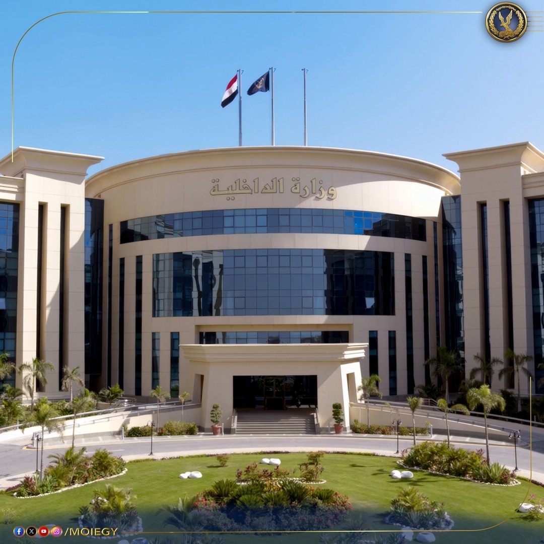 وزارة الداخلية المصرية تكشف حقيقة فيديو متداول عن " تقييد وتعذيب" محتجزين في قسم شرطة بالقاهرة