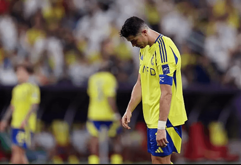 بسبب "فيديو مشين".. جماهير الهلال السعودي ترفض ضم رونالدو وتطلق وسما غاضبا