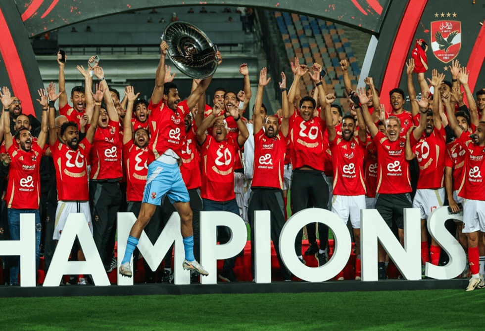 بعد احتفالية التتويج بالدوري المصري.. الأهلي يعلن رسميا عن مدربه الجديد