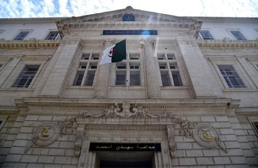 الجزائر.. محاكمة متهمين بما يعرف بـ "فضيحة الذهب في 18 يونيو