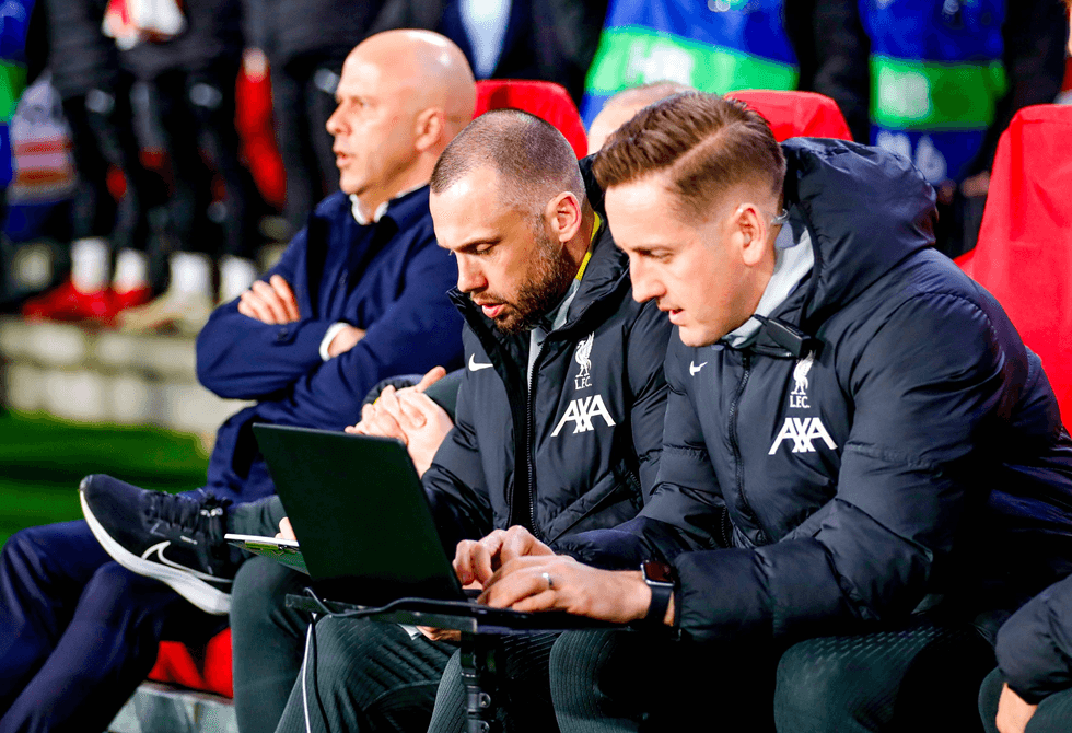 رسميا.. هيتينغا يترك ليفربول لتدريب أياكس