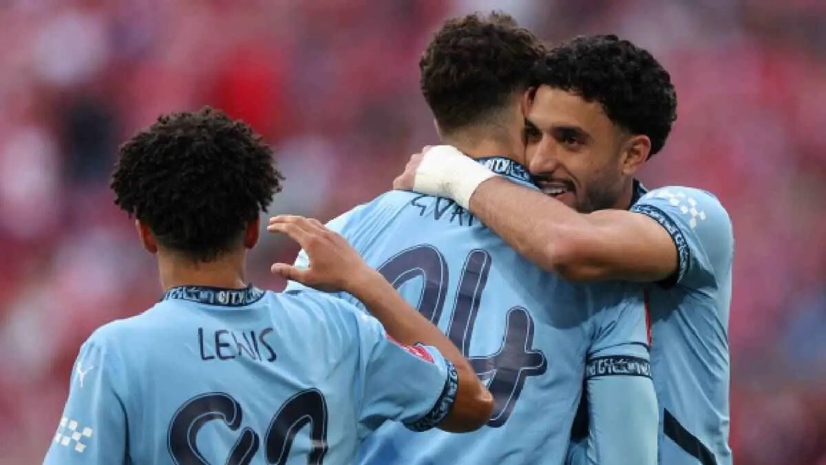 "من أصول عربية".. من هو اللاعب الذي وافق على الانتقال إلى مانشستر سيتي؟