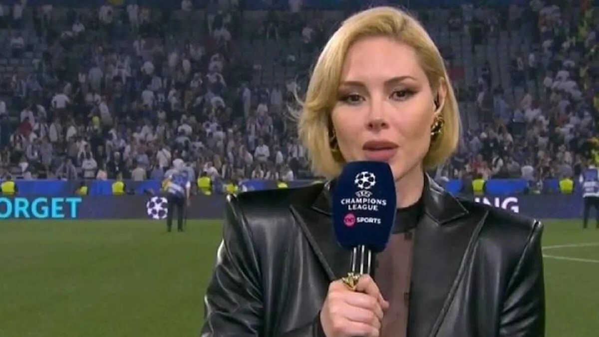 مذيعة دوري أبطال أوروبا تلفت الأنظار بإطلالة جريئة (فيديو)