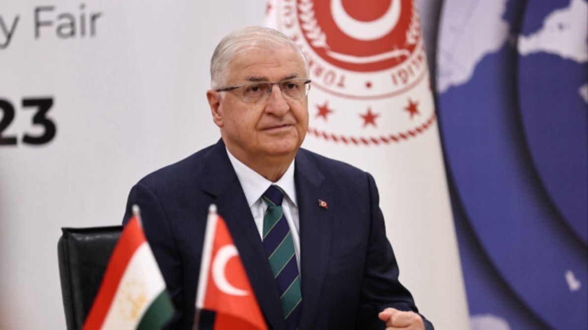 ‌‏وزير دفاع تركيا: لا نخطط للانسحاب من سوريا في الوقت الحالي