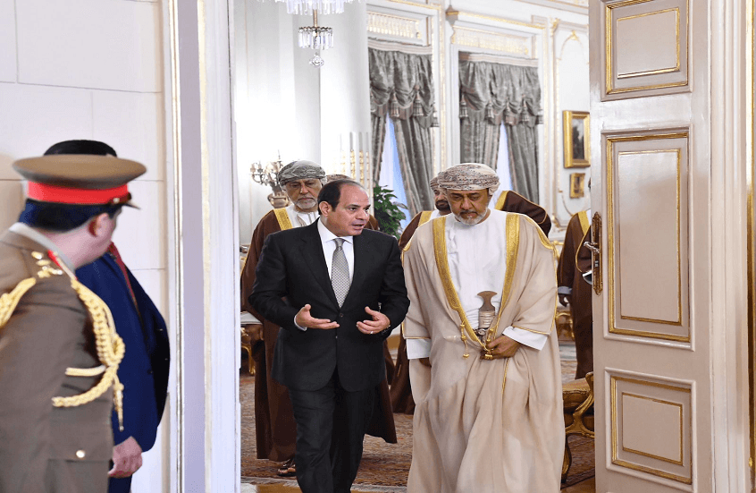 بعد عودته من الإمارات.. السيسي يتلقى اتصالا من سلطان عمان
