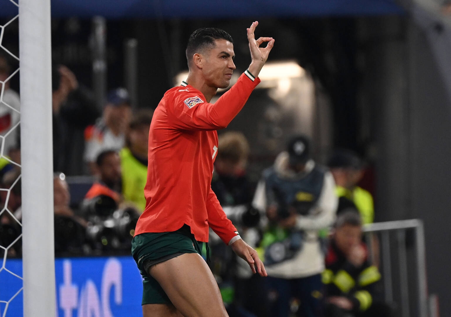 البرتغال تغلي غضبا بعد هدف فيرتس.. وتصرف مثير للجدل تجاه رونالدو!