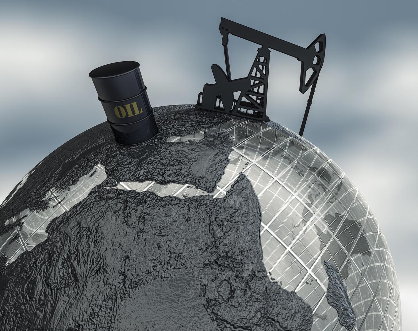 السعودية تخفض سعر نفطها الرئيسي لآسيا