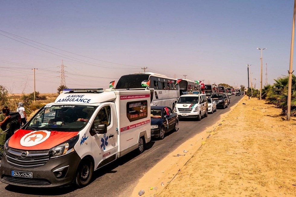 قوات الأمن والجيش بسلطات شرق ليبيا توقف قافلة الصمود عند مدخل مدينة سرت