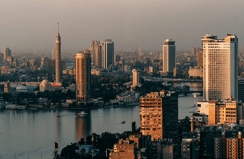 خبراء يتحدثون لـRT عن سر نجاح الضربة الإيرانية لإيران وخطة وضعتها مصر لمواجهة كل السيناريوهات
