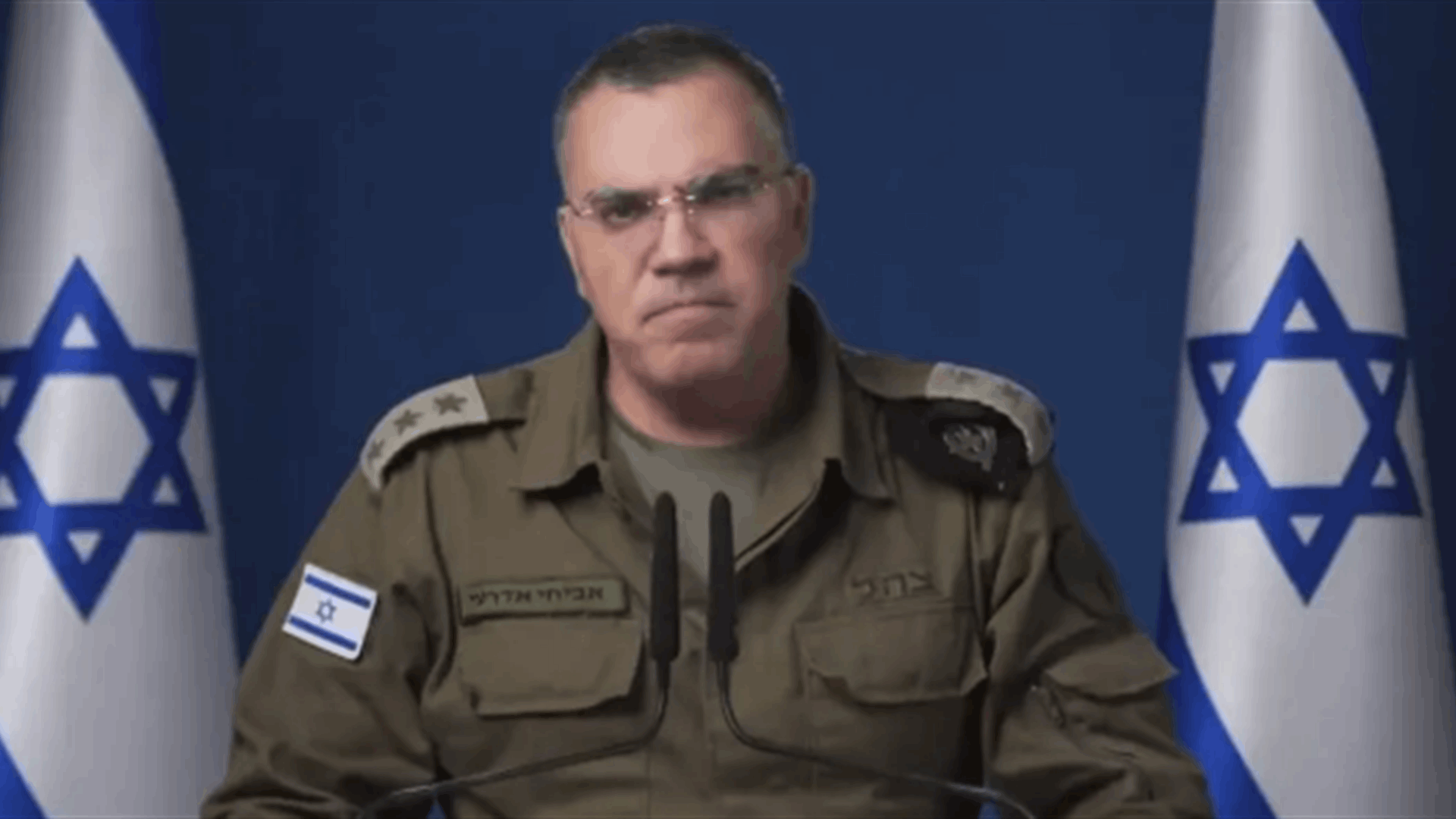 "يد من نار".. أدرعي يرد على "ذباب إلكتروني" نشر تدوينات عن يده المرتجفة (فيديو)