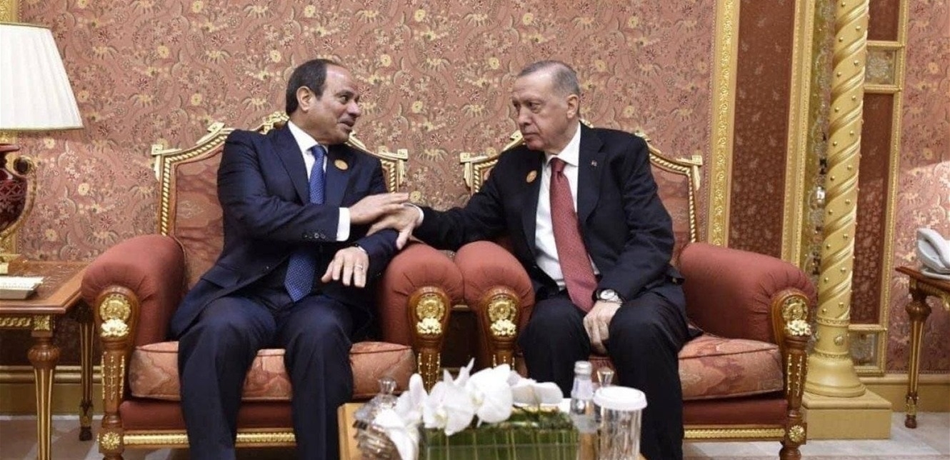 السيسي وأردوغان يحذران من التداعيات الكارثية للتصعيد الإسرائيلي على المنطقة