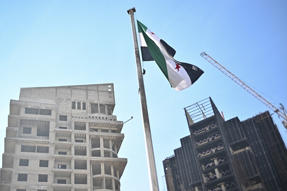 وزير الخارجية القطري ونظيره الفرنسي يؤكدان أهمية الاستقرار في سوريا لمواطنيها وللمنطقة