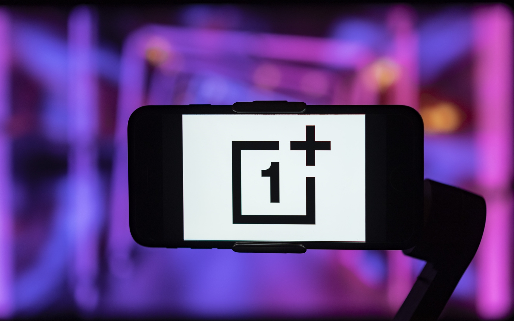 OnePlus تعلن عن حاسب ممتاز وسعره منافس