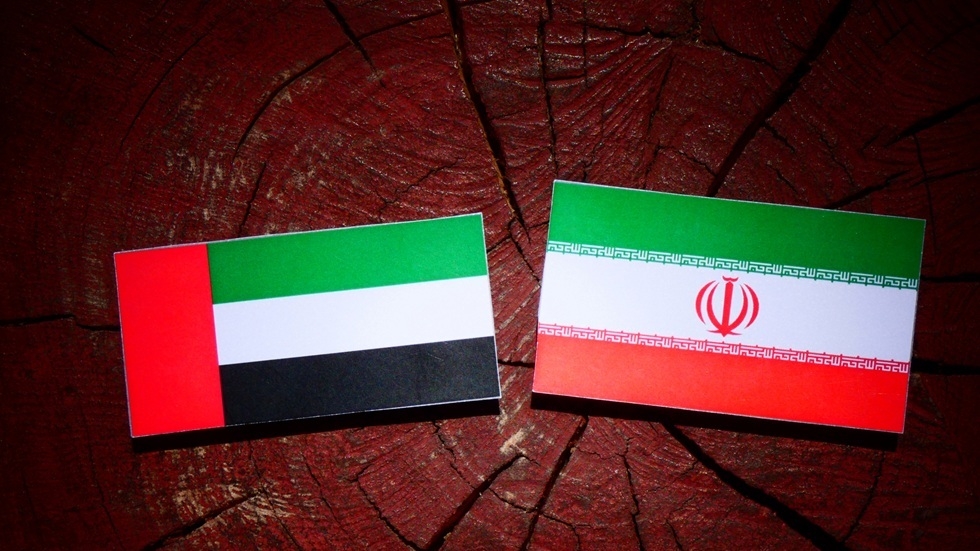 رئيس الإمارات يعرب لنظيره الإيراني عن تضامن بلاده مع طهران