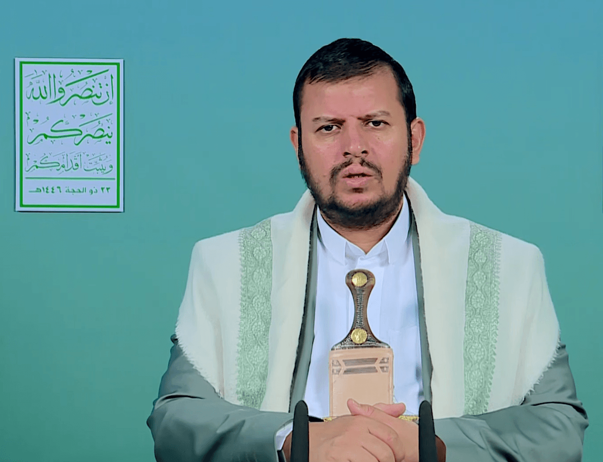 الحوثي يوجه رسالة إلى الدول التي "تستبيح" إسرائيل أجواءها ويؤكد: عملياتنا العسكرية مستمرة