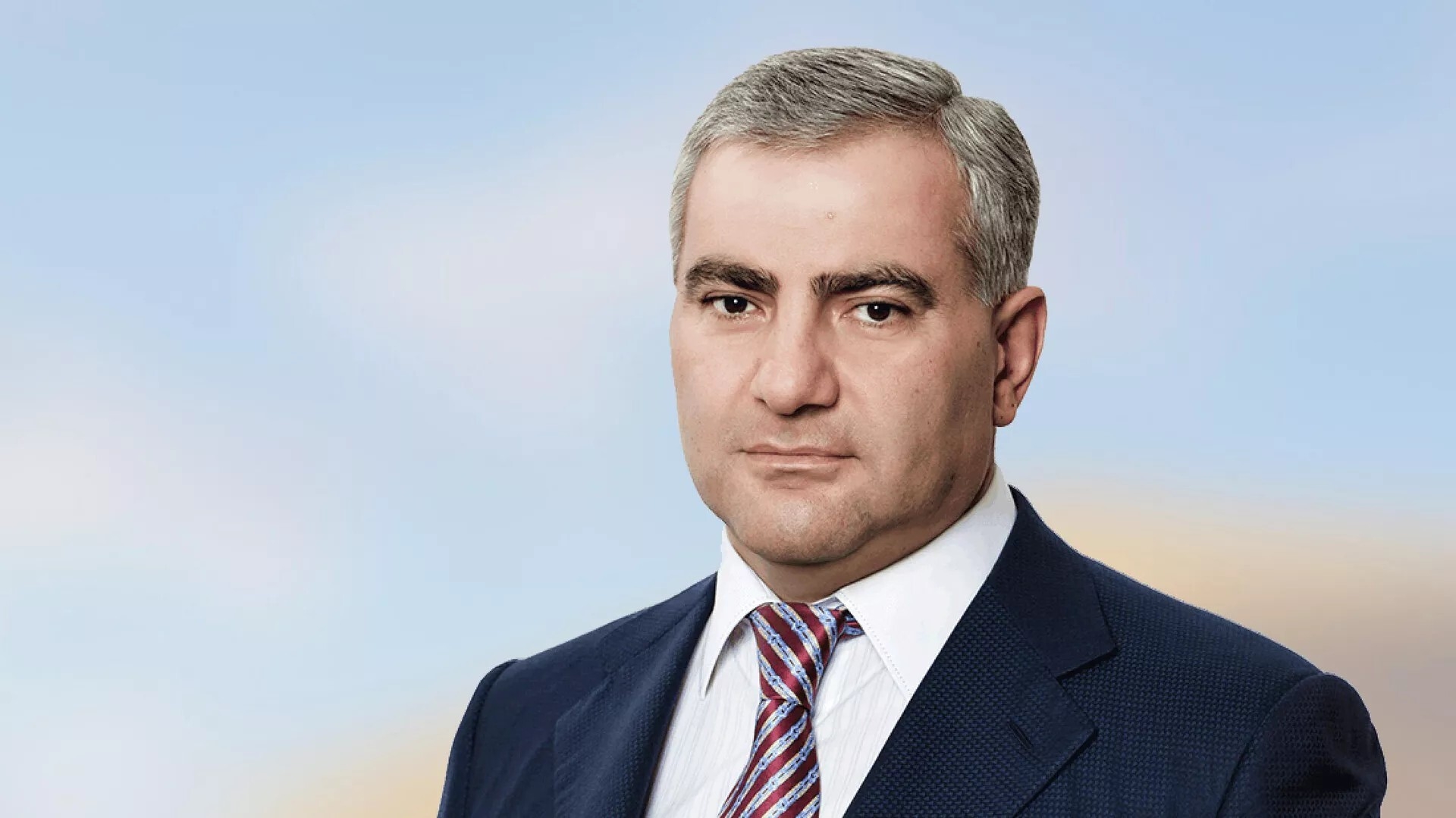 محلل سياسي أرمني: اعتقال كارابيتيان تم بأوامر غربية لتقويض العلاقات الروسية الأرمينية