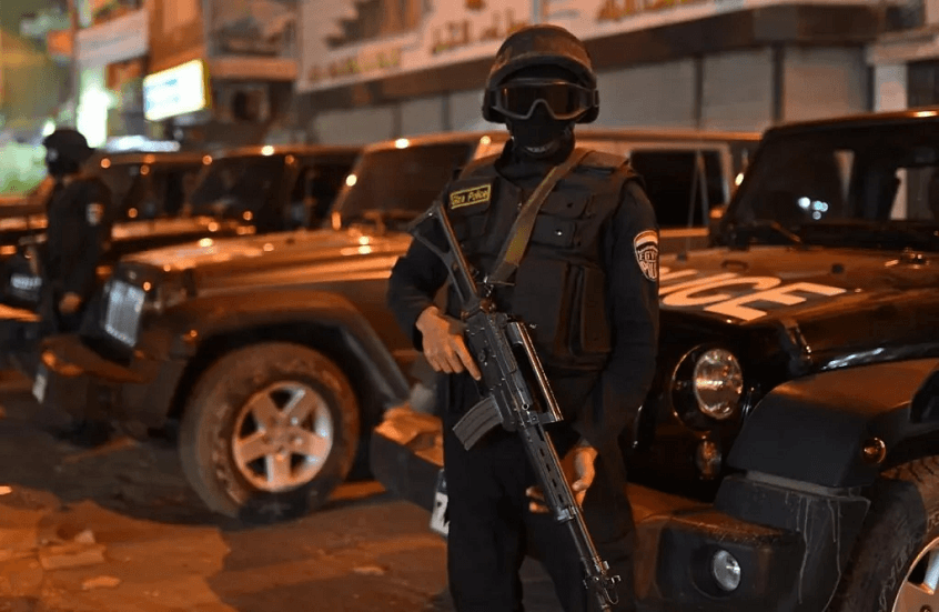 مصر.. بيان جديد بعد نفي القبض على ضباط في قضية مخدرات كبرى