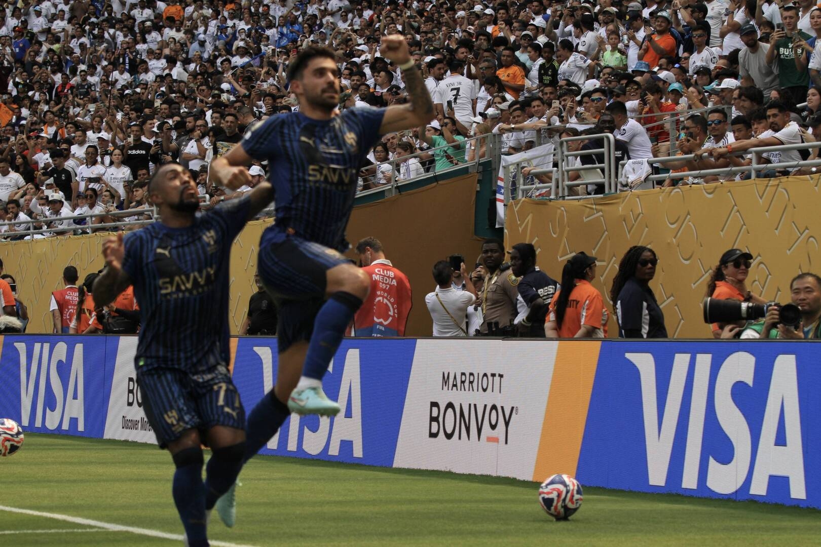 ملايين الدولارات.. مكاسب مالية ضخمة للهلال بعد تأهله في كأس العالم للأندية 2025