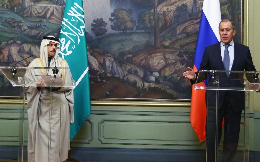 "نصر مستحق".. ..لافروف يهنئ الهلال السعودي خلال لقائه بن فرحان