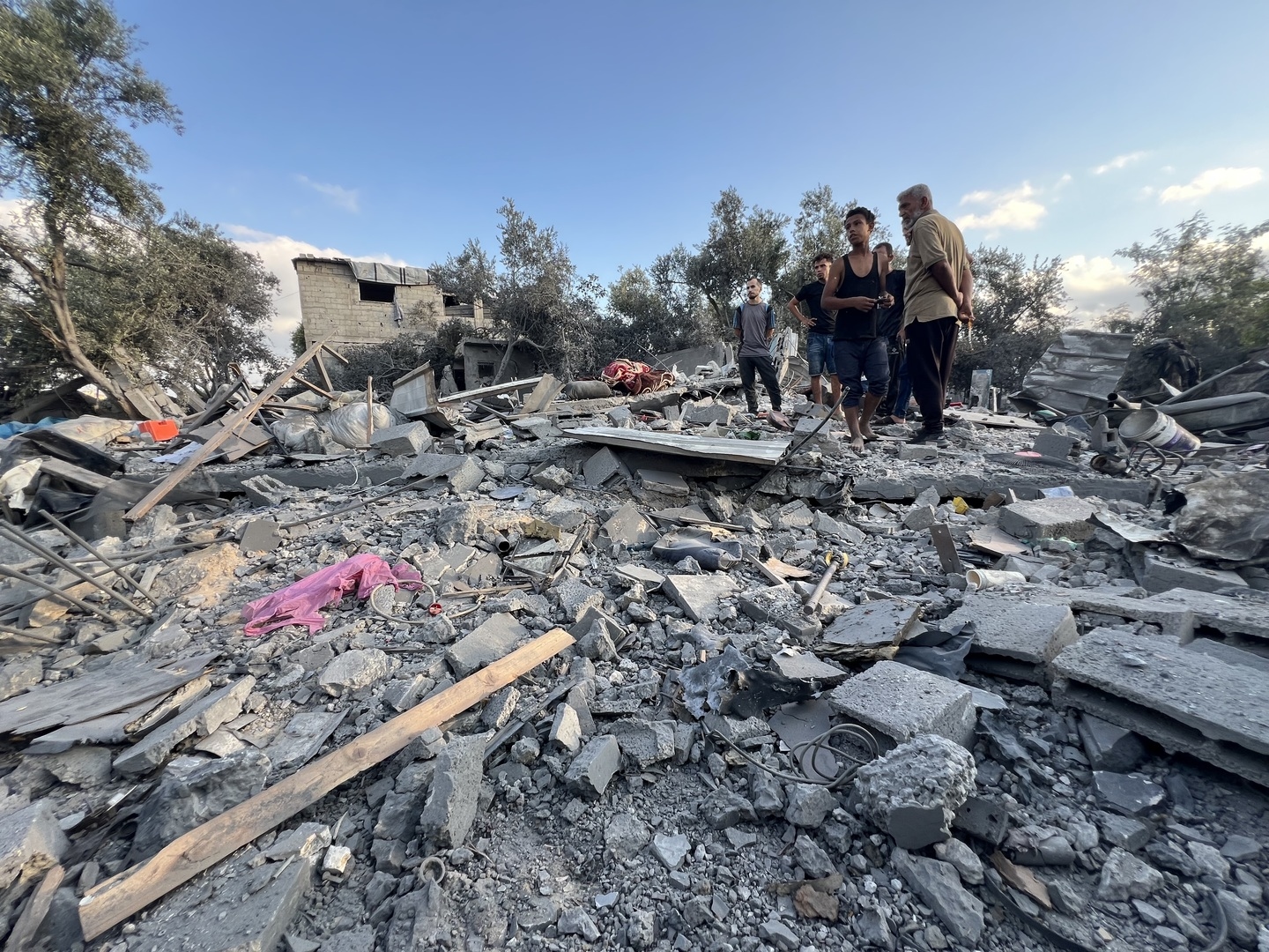 "خلف الكواليس".. "مهندس صفقة شاليط" ينشر محتوى رسالة تلقاها أمس من رئيس فريق حماس التفاوضي