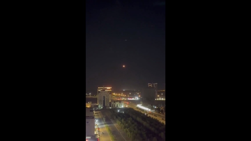 إقليم كردستان العراق يعلن إسقاط مسيرة مفخخة قرب مطار أربيل الدولي (فيديو)