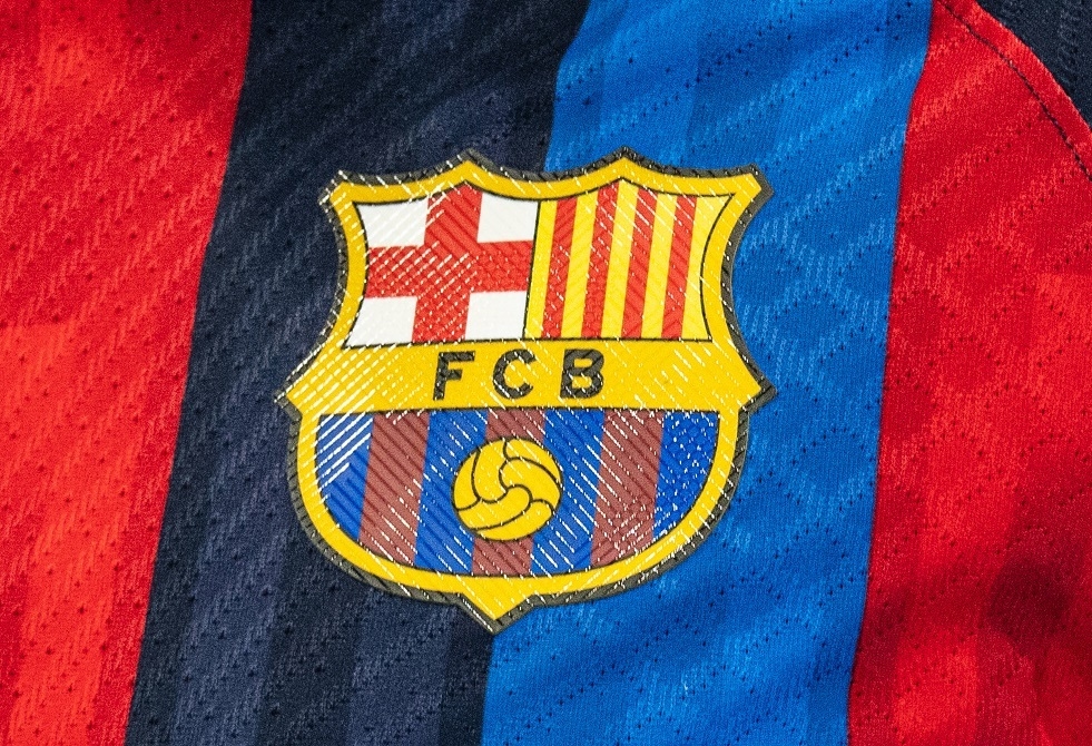 برشلونة يعلن تعاقده مع "موهبة" منحدرة من الكويت