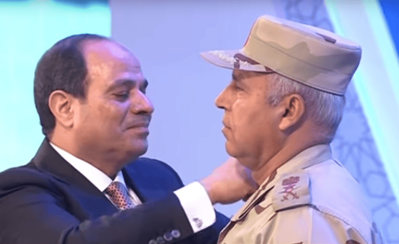 تغيير المسمى الوظيفي لوزير النقل المصري يثير التساؤلات.. ومصدر يكشف التفاصيل