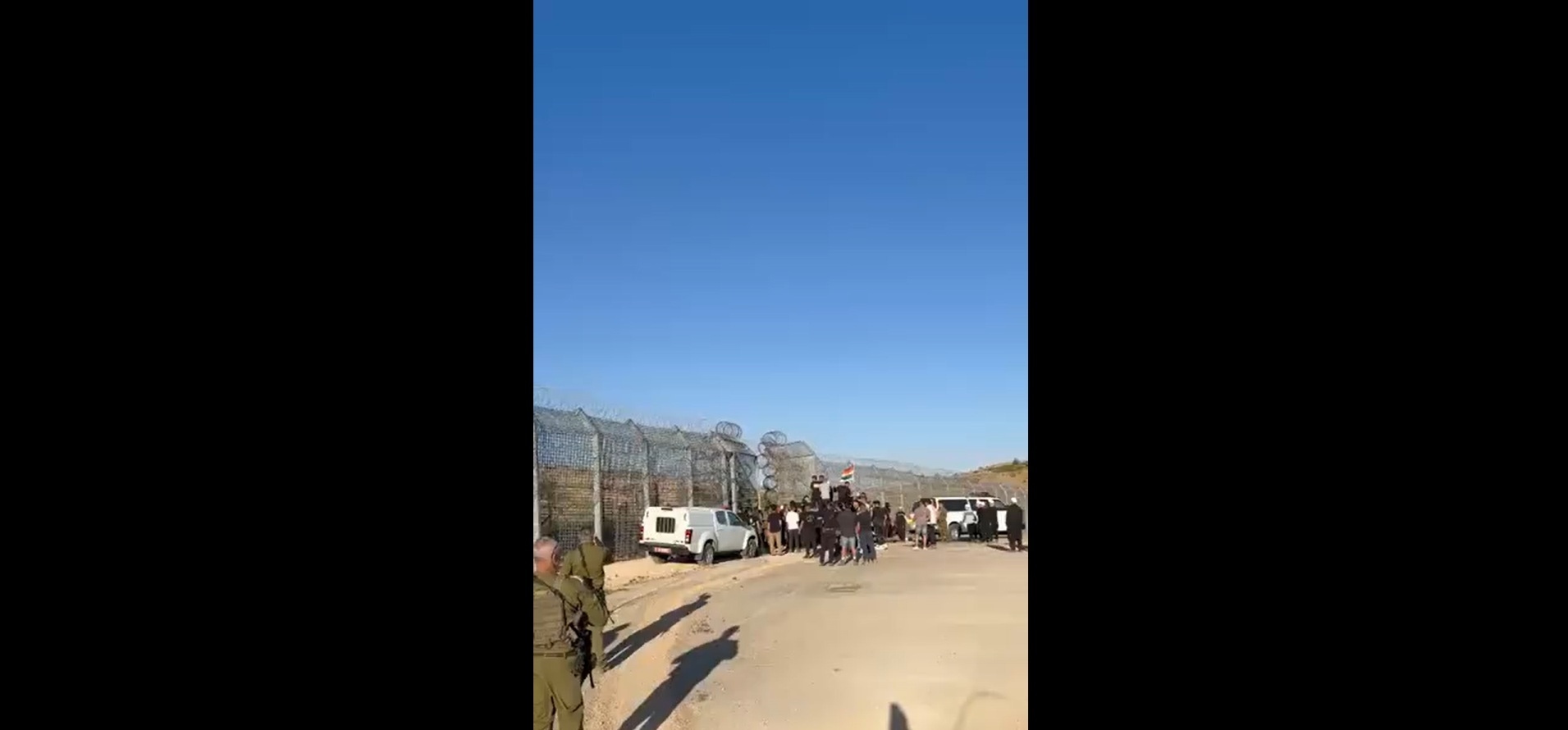 "واللا" العبري: الجيش الإسرائيلي يفتح تحقيقا في خرق عشرات الدروز الحدود إلى سوريا (صورة + فيديو)