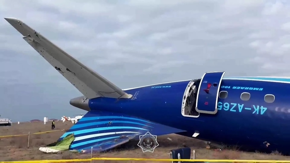 أذربيجان تعتزم مقاضاة روسيا بسبب تحطم الطائرة الأذرية (AZAL)