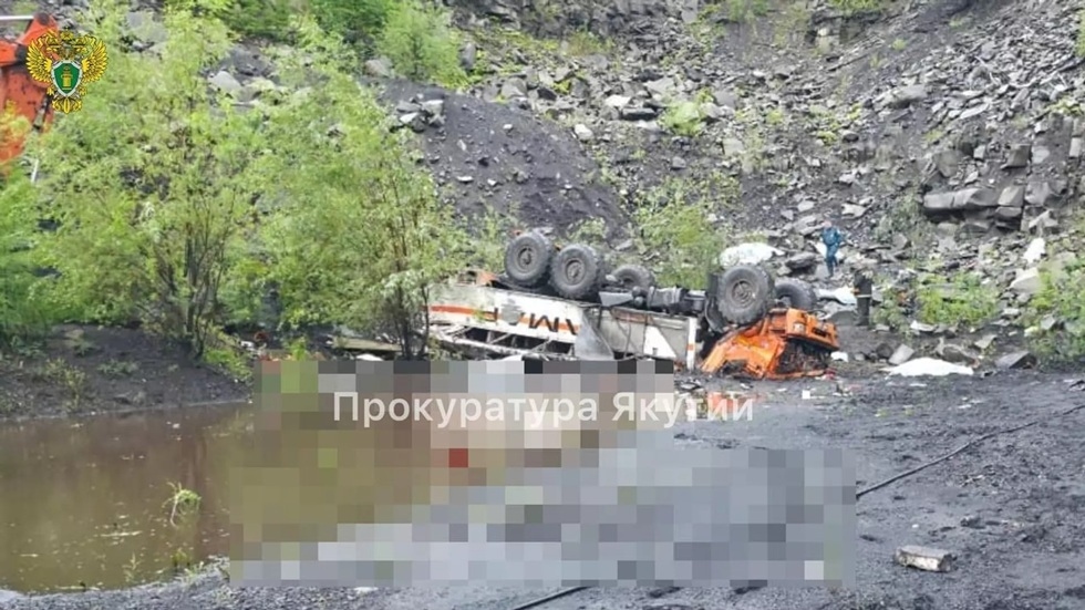 مقتل 14 شخصا إثر انزلاق شاحنة نقل عمال في ياكوتيا